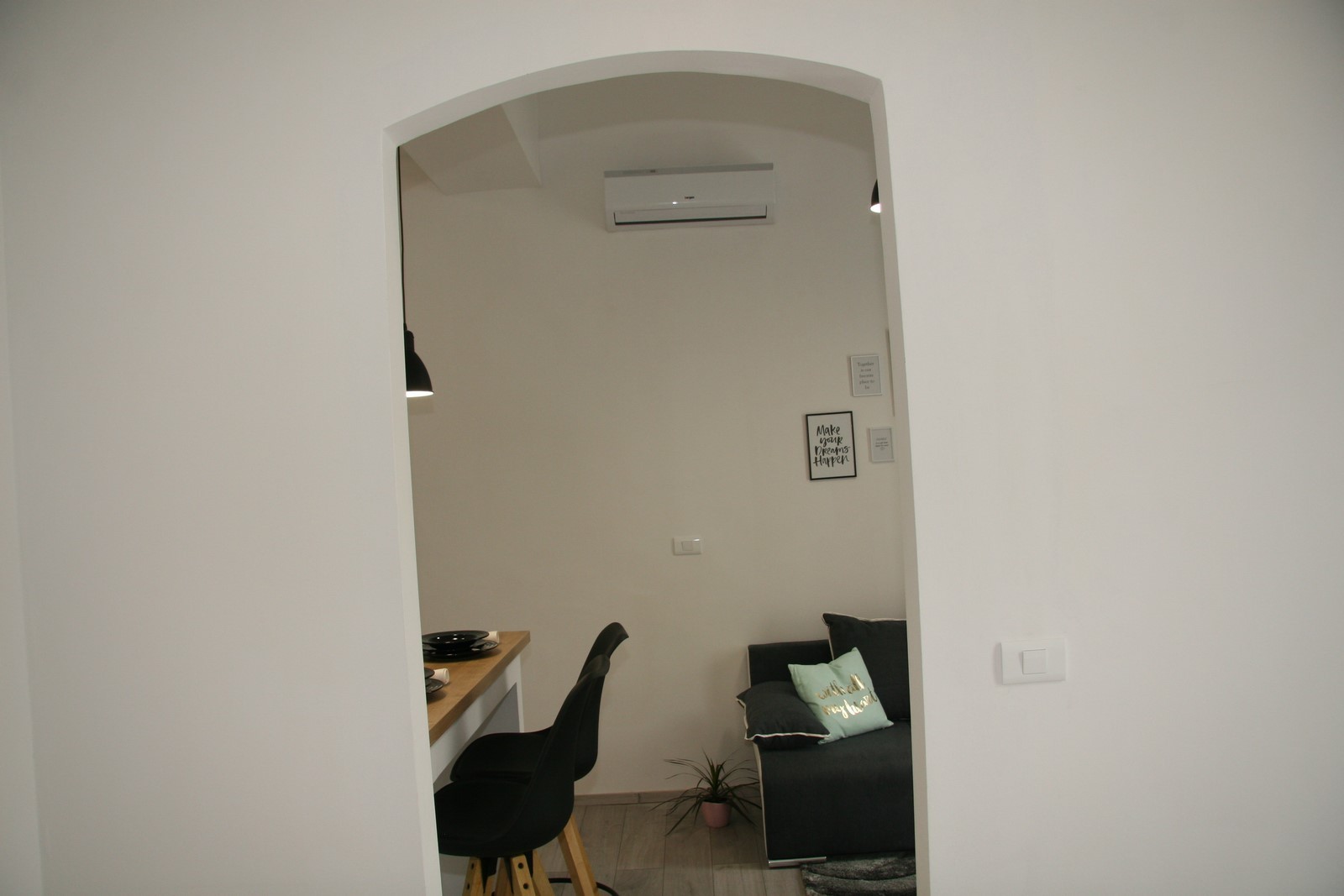 Apartments_Stylish-_Pula_Croatia_Kroatien_Istra_-Küste_von_-Pula_Riviera_Istria_Istrien_Hotel_Ferienwohnungen_Booking_Holiday_rentals_Ferienwohnungen_-Deals_Angebote_6907