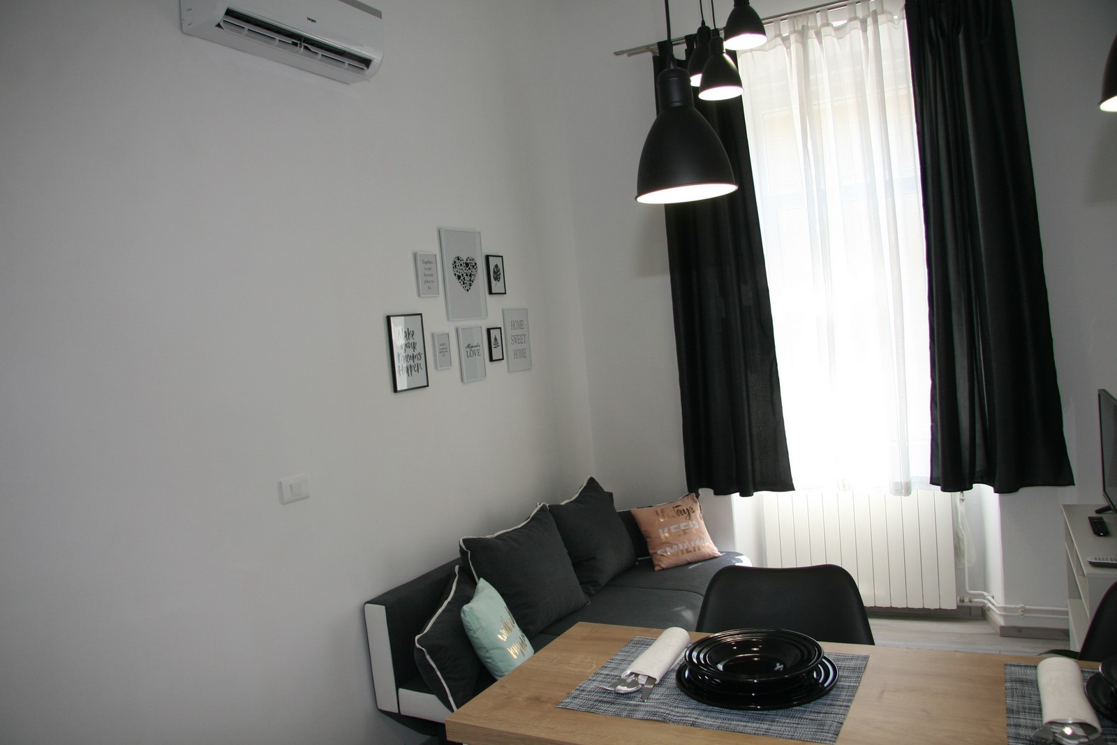 Apartments_Stylish-_Pula_Croatia_Kroatien_Istra_-Küste_von_-Pula_Riviera_Istria_Istrien_Hotel_Ferienwohnungen_Booking_Holiday_rentals_Ferienwohnungen_-Deals_Angebote_6929